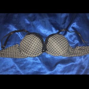 Body Embrace black & white bra